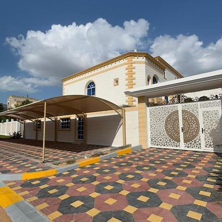 International Abu Dhabi Hostel מראה חיצוני תמונה