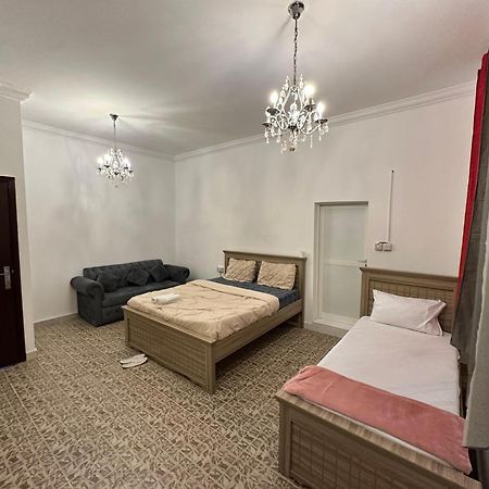 International Abu Dhabi Hostel מראה חיצוני תמונה