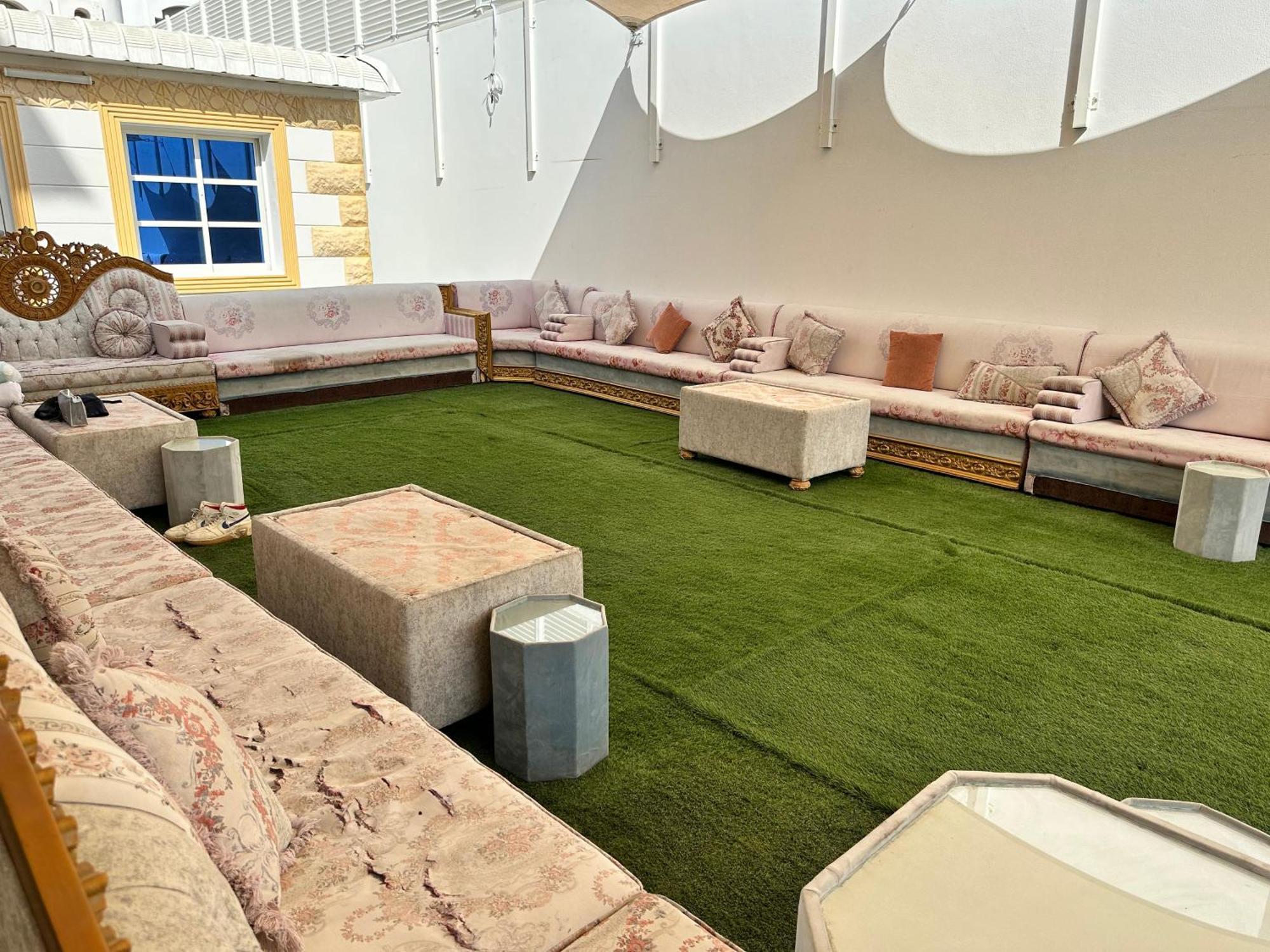 International Abu Dhabi Hostel מראה חיצוני תמונה