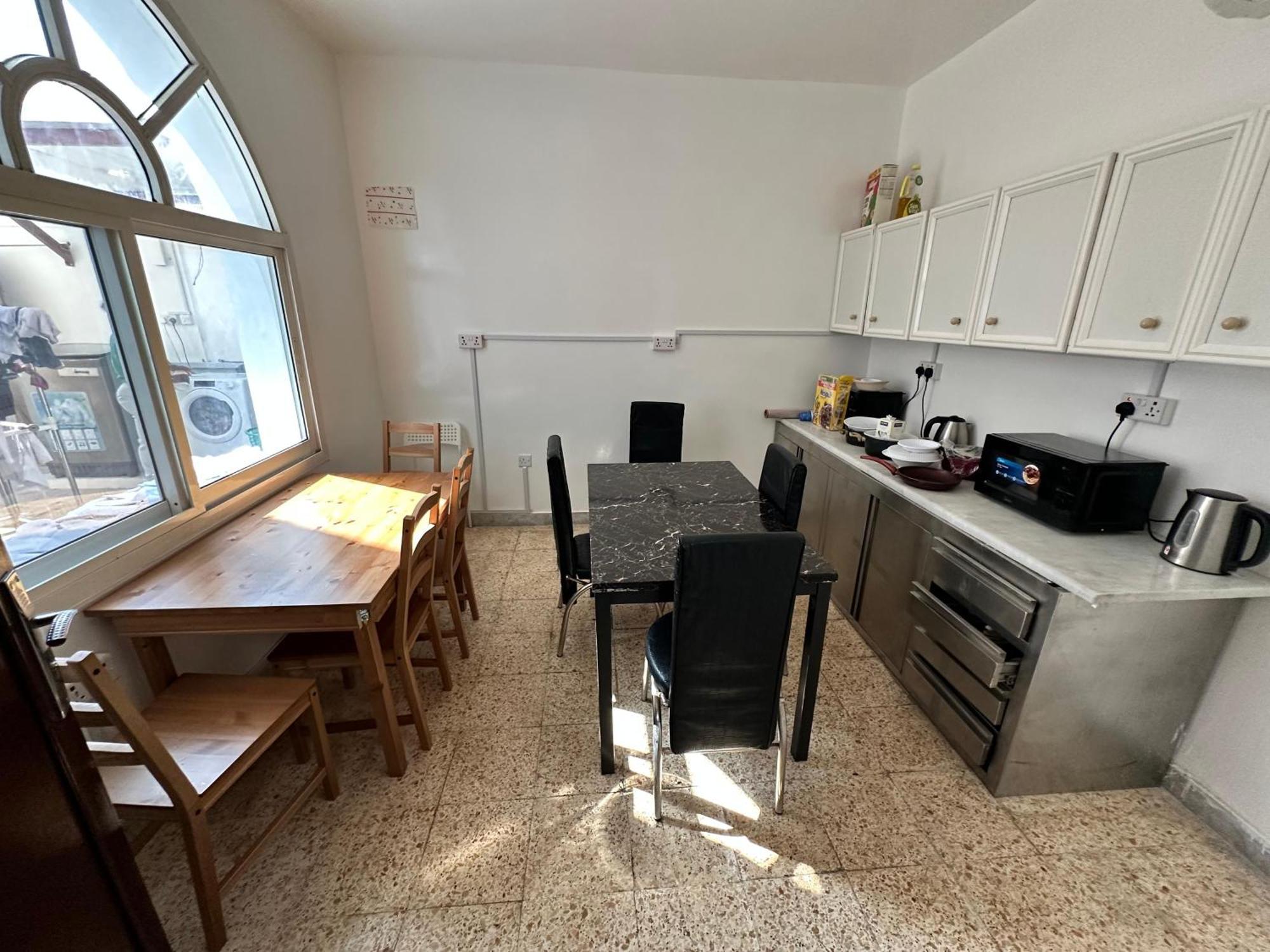 International Abu Dhabi Hostel מראה חיצוני תמונה