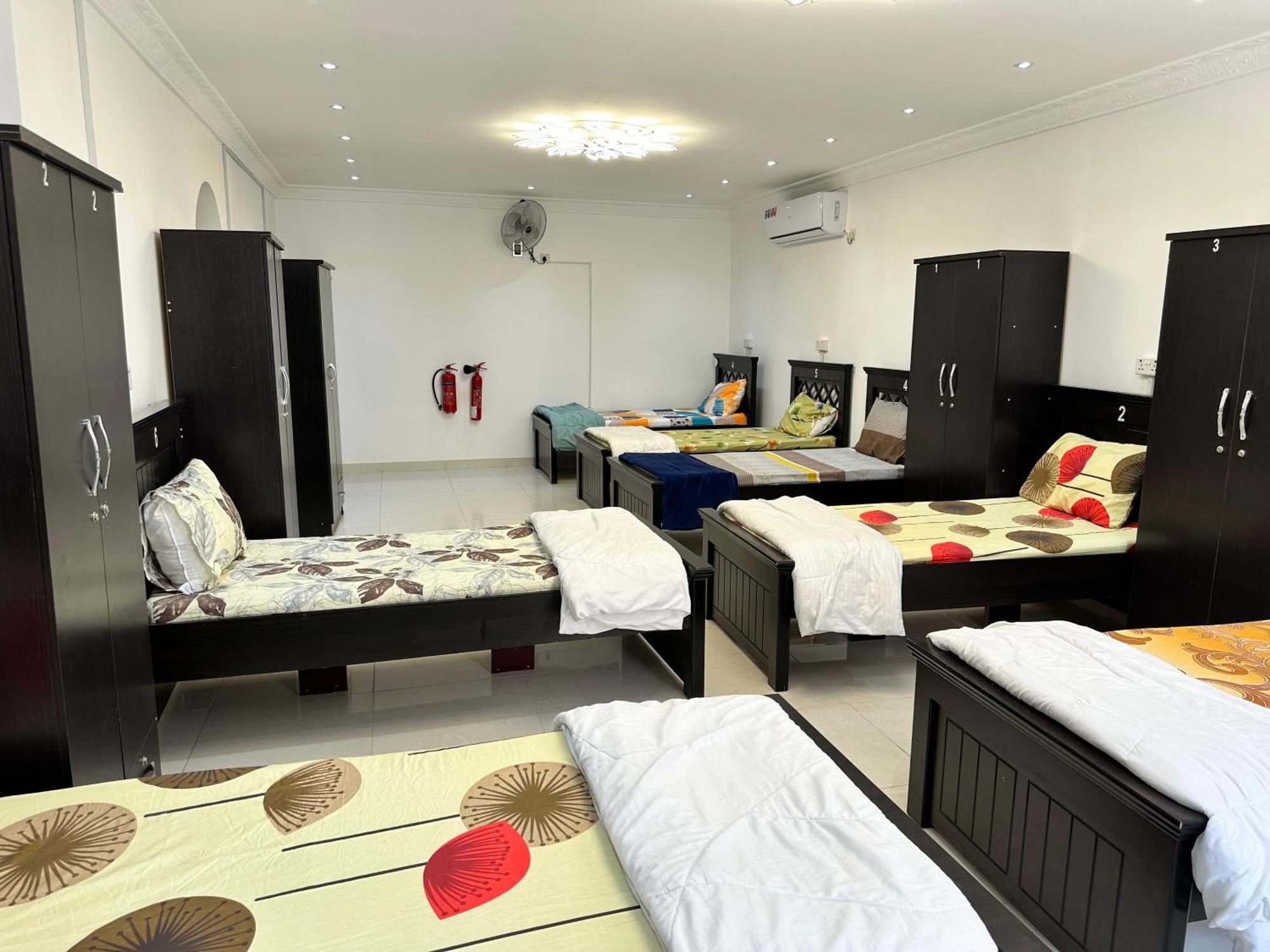 International Abu Dhabi Hostel מראה חיצוני תמונה