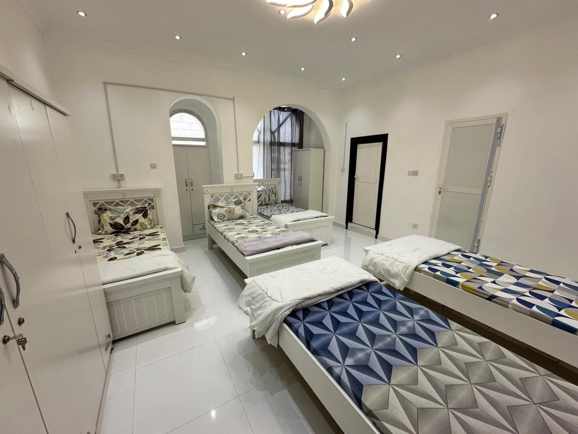 International Abu Dhabi Hostel מראה חיצוני תמונה