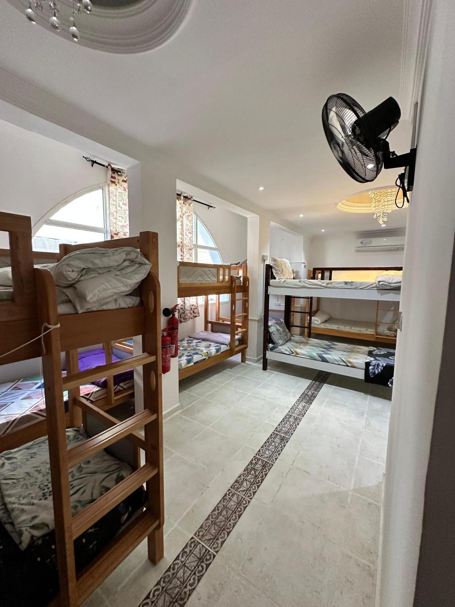 International Abu Dhabi Hostel מראה חיצוני תמונה