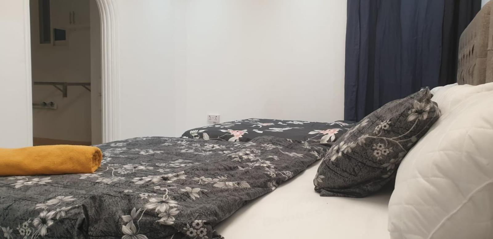 International Abu Dhabi Hostel מראה חיצוני תמונה